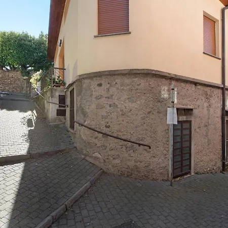 Apartment Madonnina 2 *